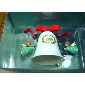 VINTAGE HALLMARK ORNAMENT-THE BELLRINGERS-#2 IN SERIES FROM 1980
